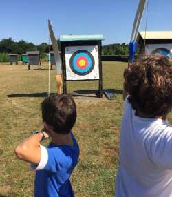 Séjour enfants et ados tir à l'arc pendant les vacances d'été